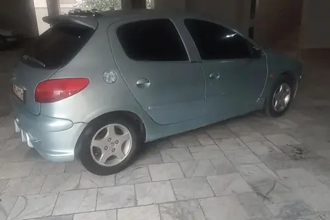 پژو، 206