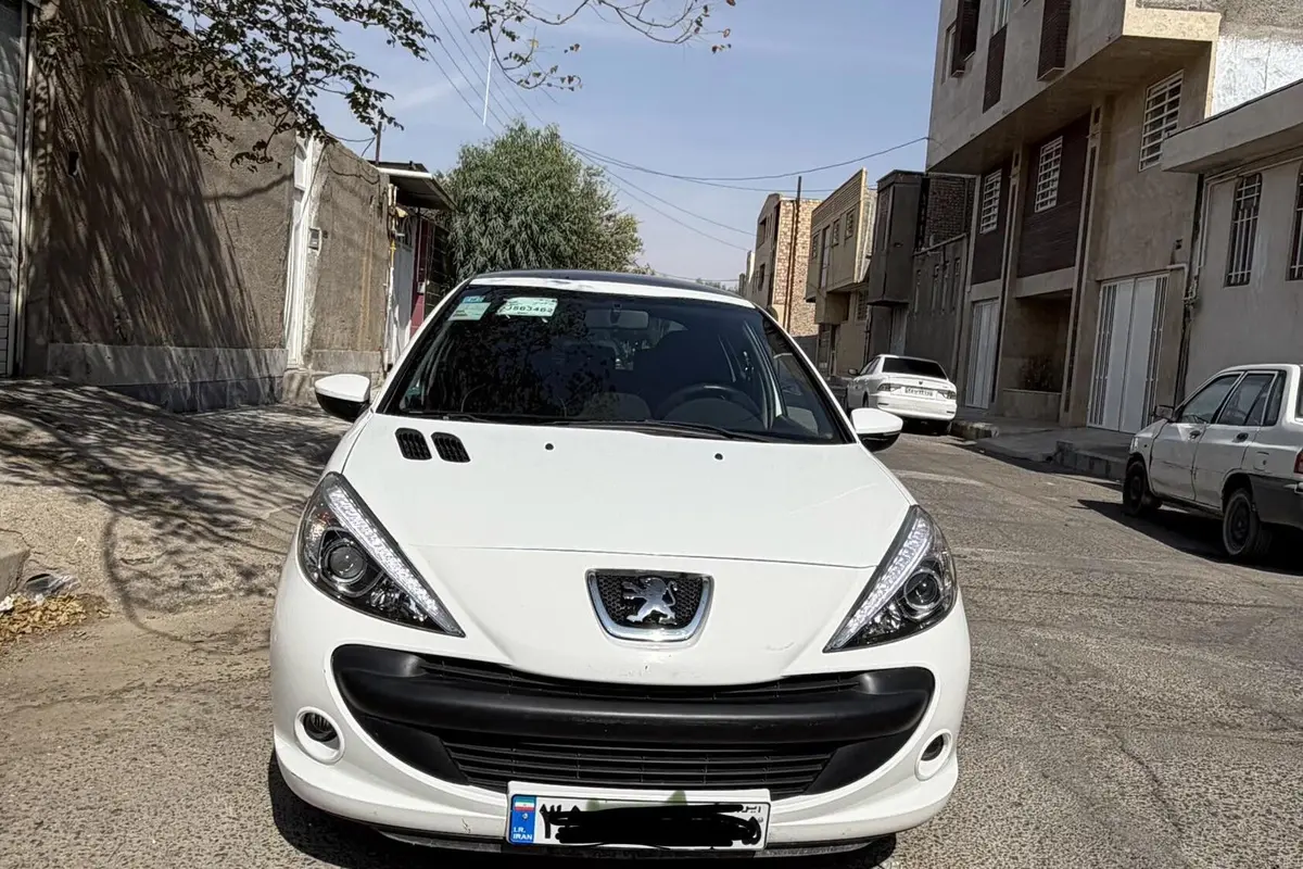 پژو،  207