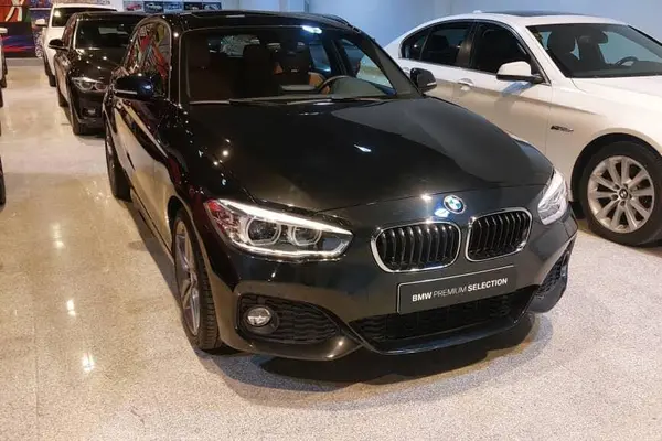 ب ام و، سری 1 هاچ بک