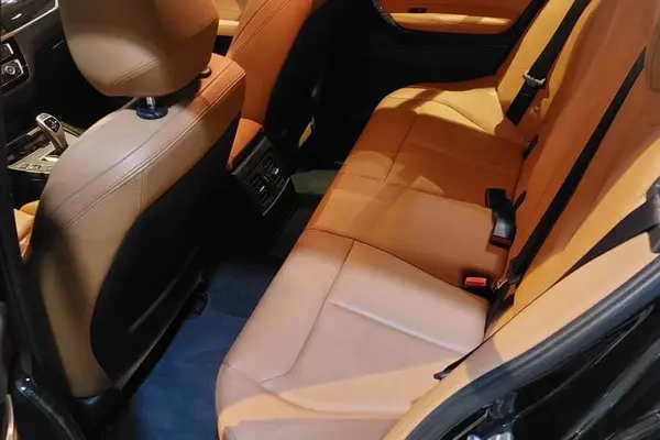 ب ام و، سری 1 هاچ بک