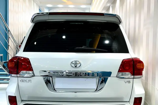 تویوتا، لندکروز چهار در