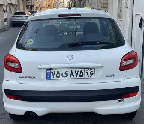 پژو، 207