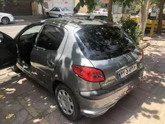 پژو، 206