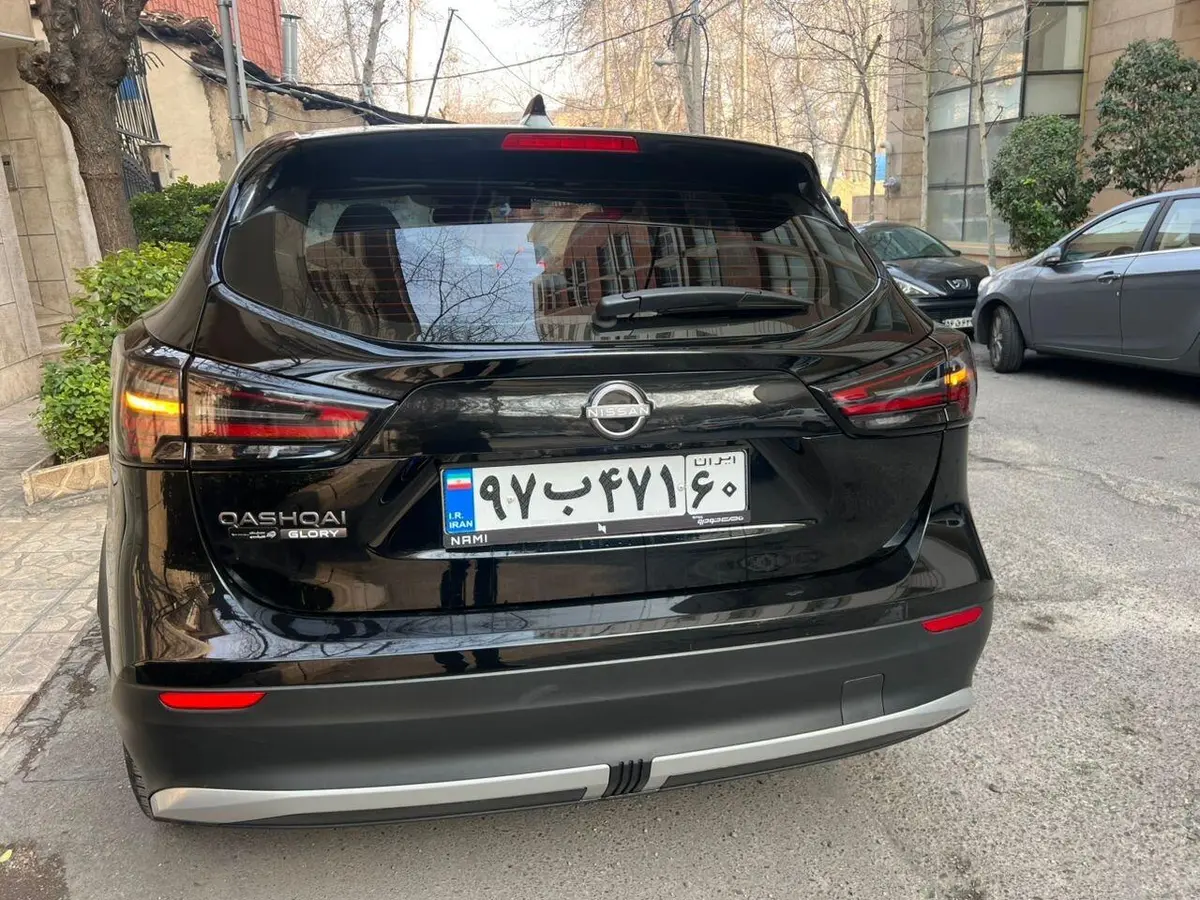 نیسان،  قشقایی