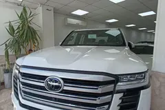 تویوتا، لندکروز چهار در