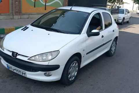 پژو، 206