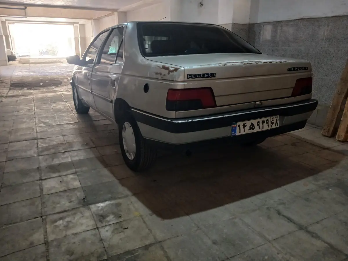 پژو،  405