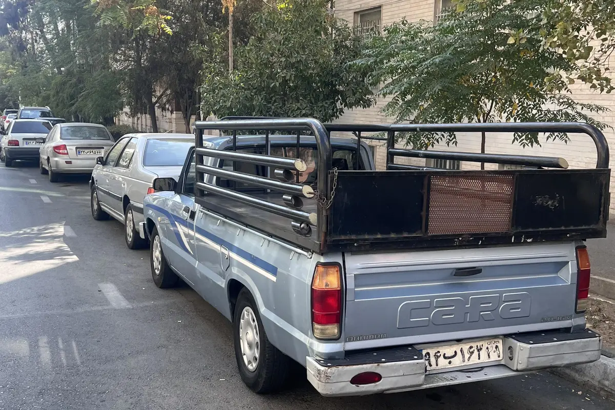 کارا،  تک کابین