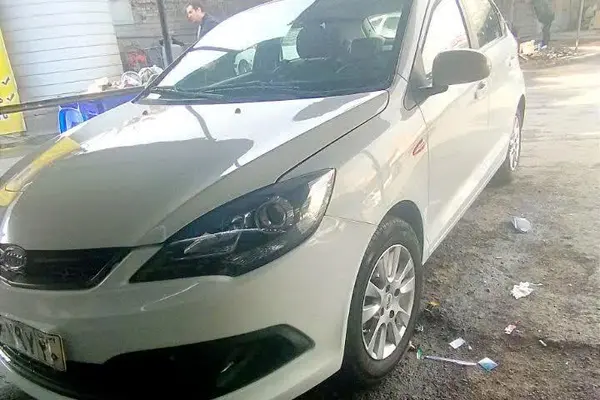 ام وی ام، 315هاچ بک