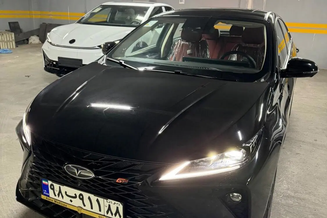 فونیکس،  آریزو 6 جی تی (Z6 GT)