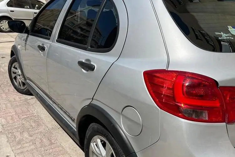 کوییک،  دنده ای R