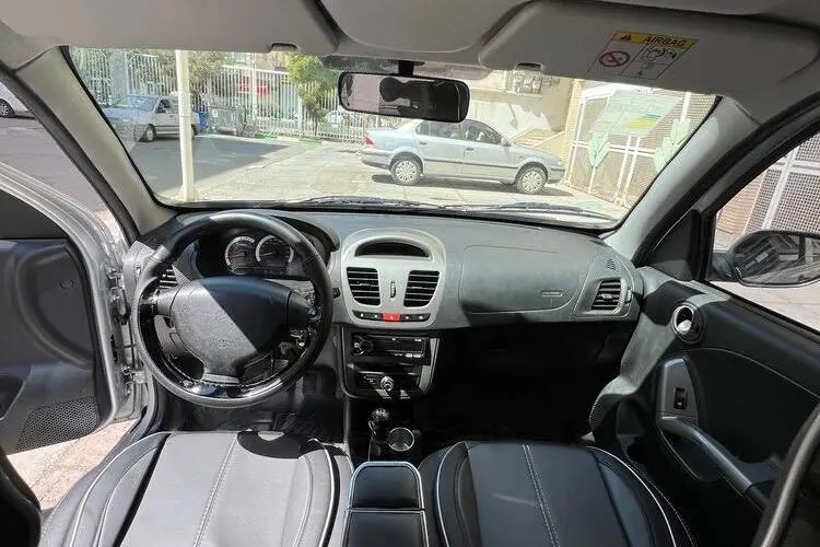 کوییک،  دنده ای R