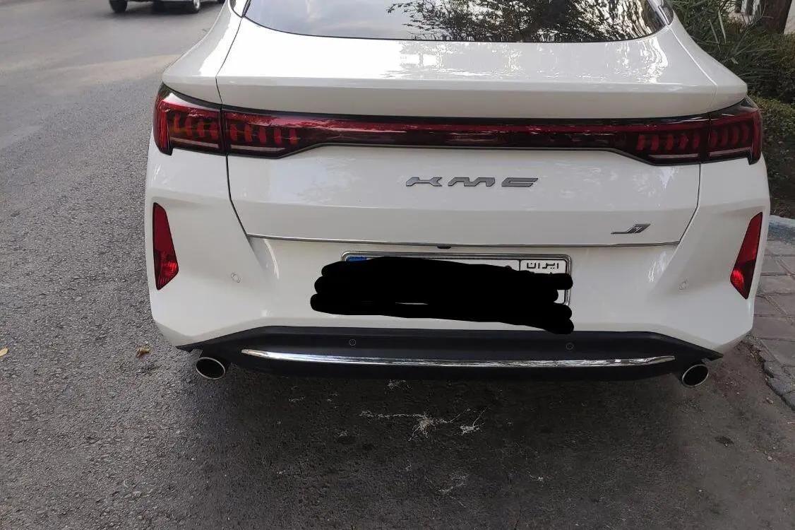 کی ام سی،  J7
