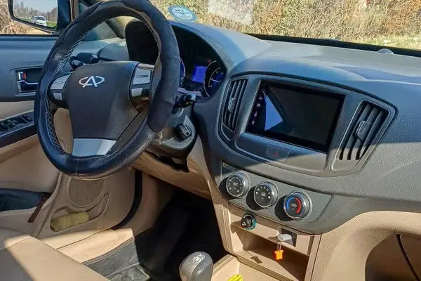 ام وی ام، 550