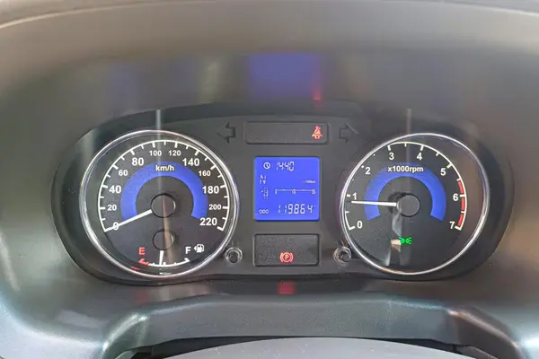 ام وی ام، 550