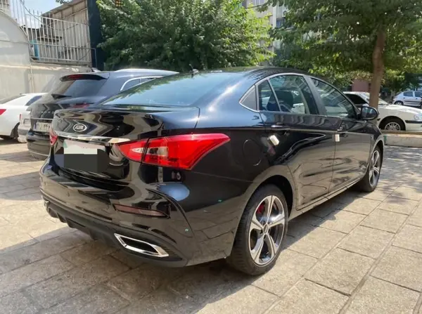 چری، آریزو 5T اسپرت FL