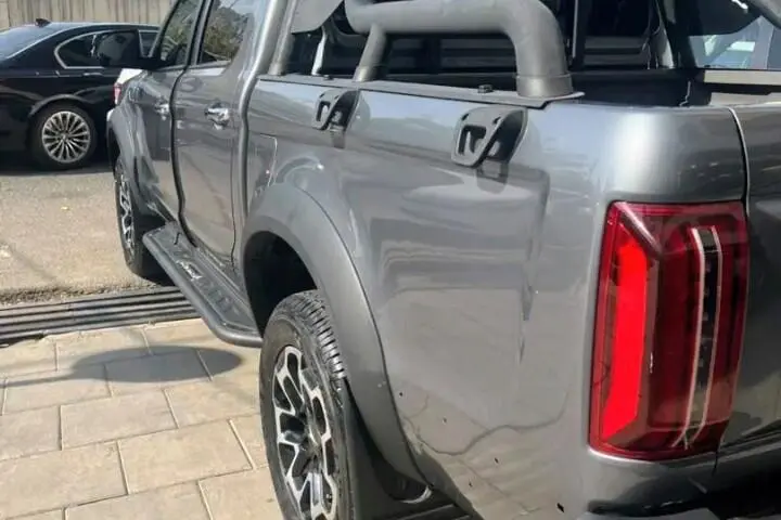 کی ام سی،  T9