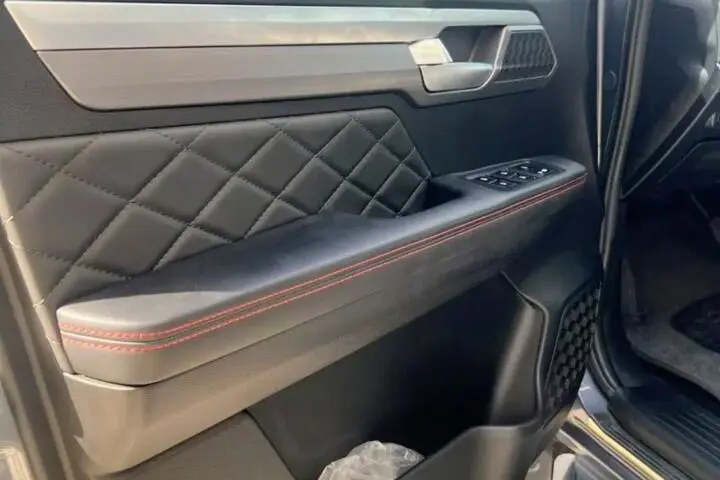 کی ام سی،  T9