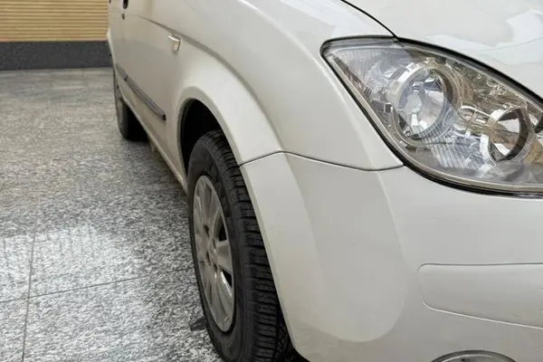 تیبا، هاچ بک