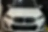 ب ام و  iX1
