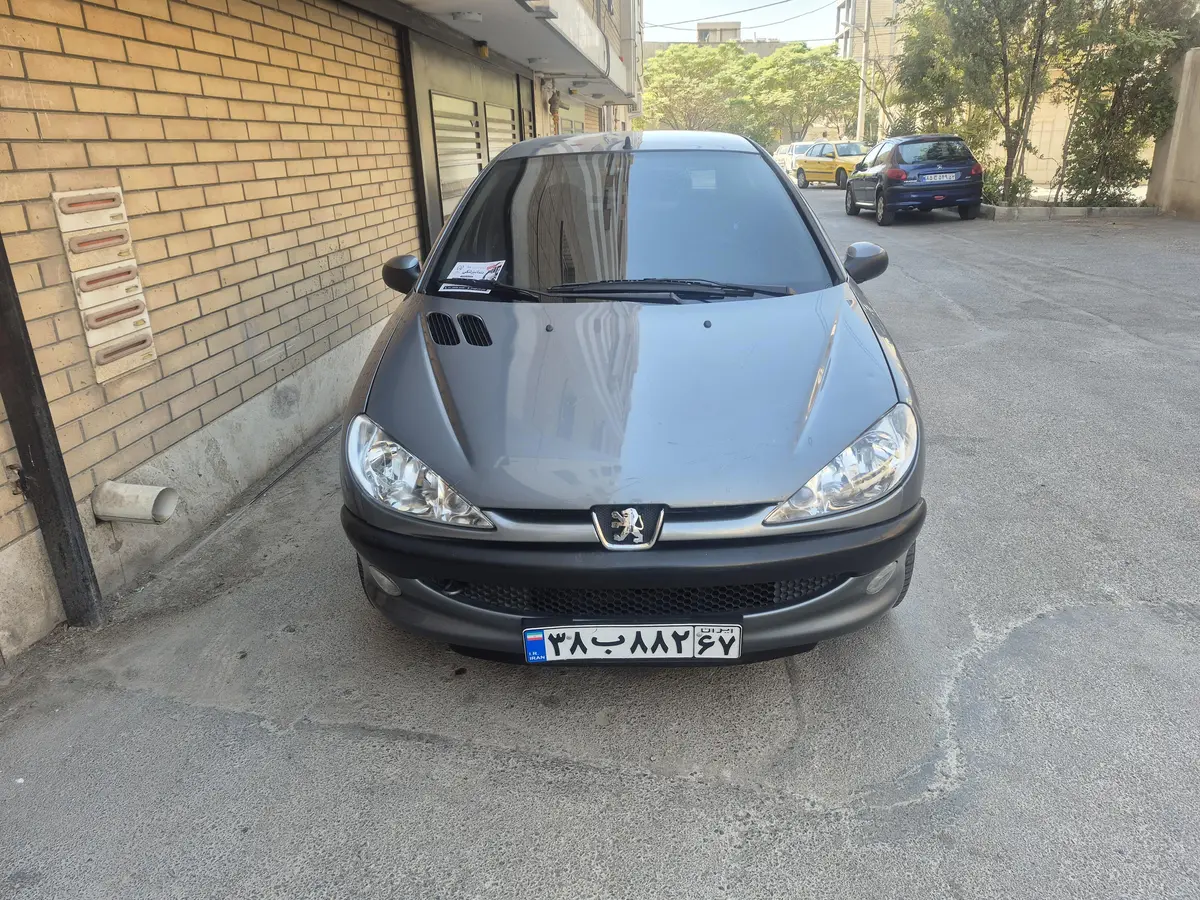 پژو،  206