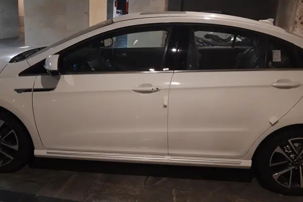 فونیکس، آریزو 6 پرو