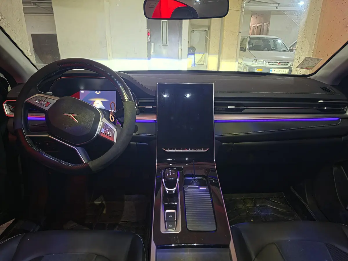 کی ام سی،  J7