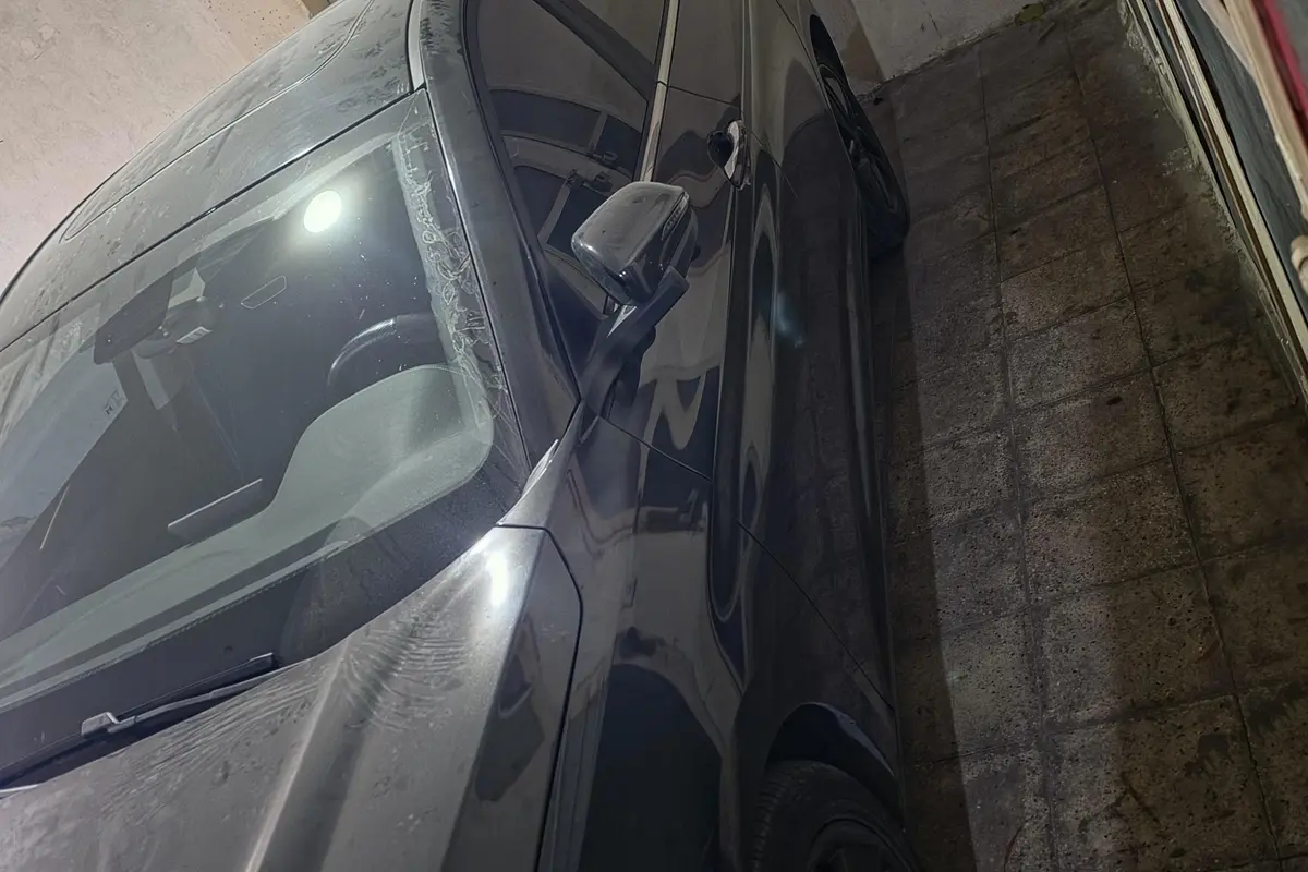 کی ام سی،  J7