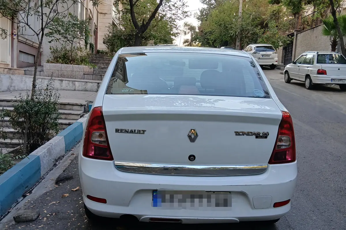 رنو،  تندر 90