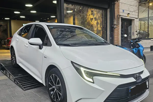 تویوتا، لوین هیبرید