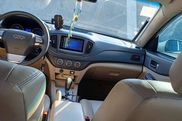 ام وی ام، 550