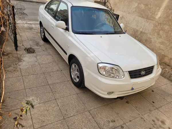 هیوندای، ورنا