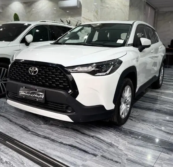 تویوتا، کرولا کراس هیبرید