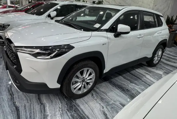 تویوتا، کرولا کراس هیبرید