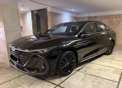 فونیکس، آریزو 8 (Z8)