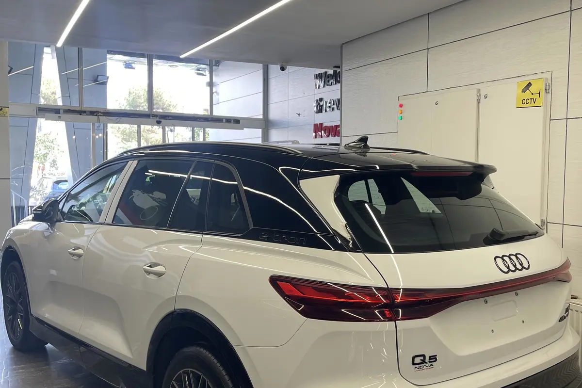 آئودی،  Q5 e-tron