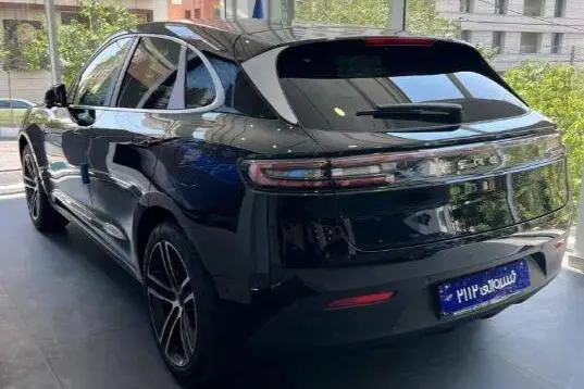 پیش فروش ایرس، HM5 EREV