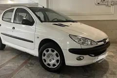 پژو، 206