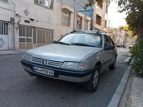 پژو، 405