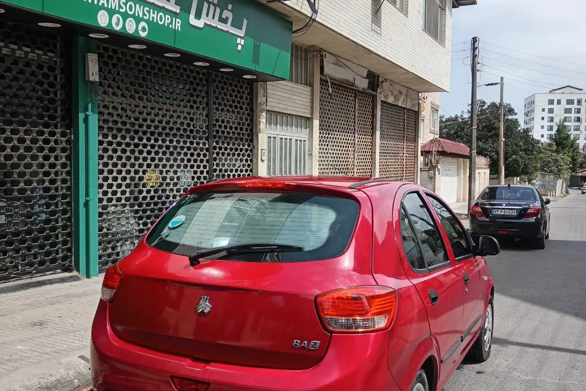 تیبا،  هاچ بک