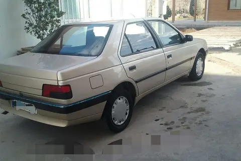 پژو، 405