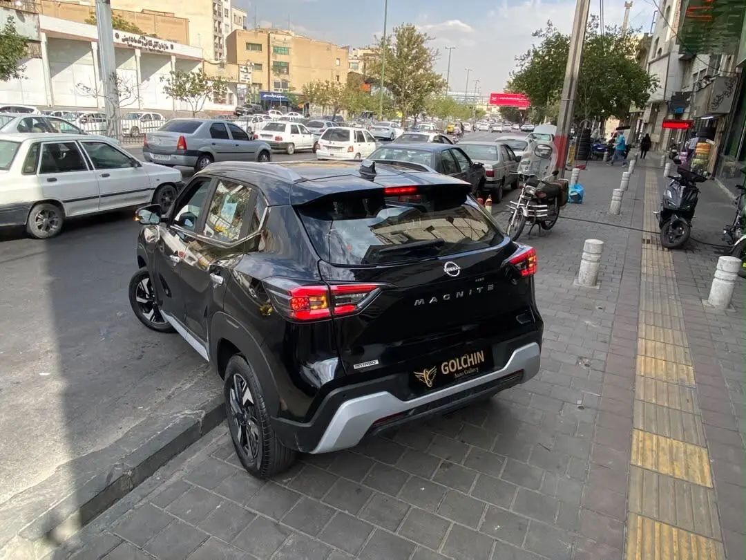 نیسان،  مگنایت