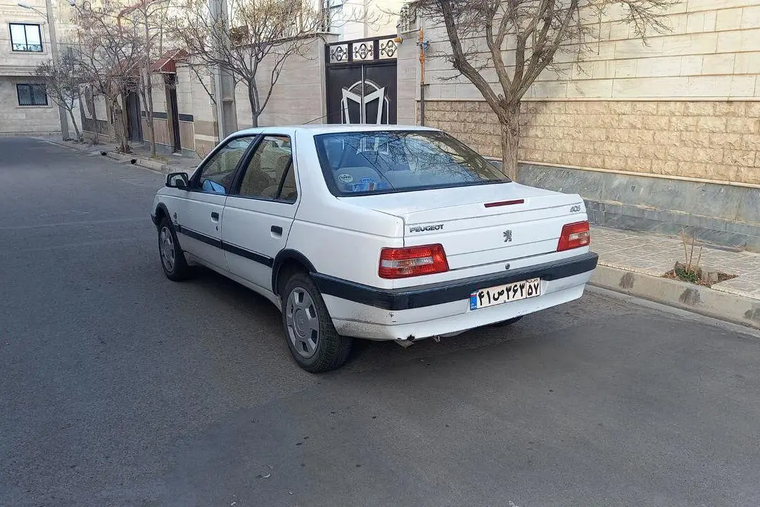 پژو،  405