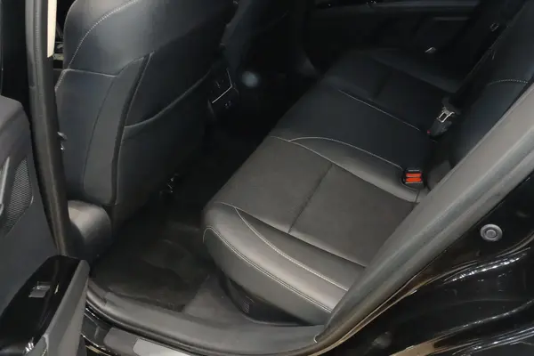 هیوندای، آزرا (گرنجور)