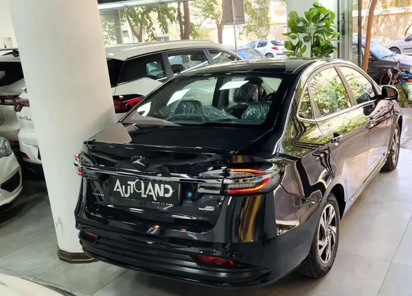 پیش فروش کی ام سی، ایگل