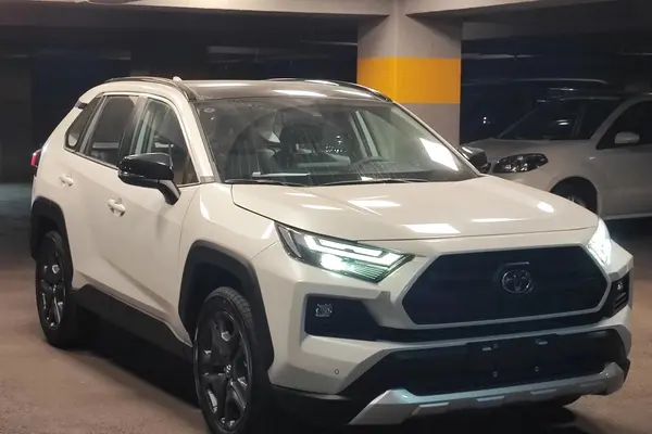 تویوتا، راوفور