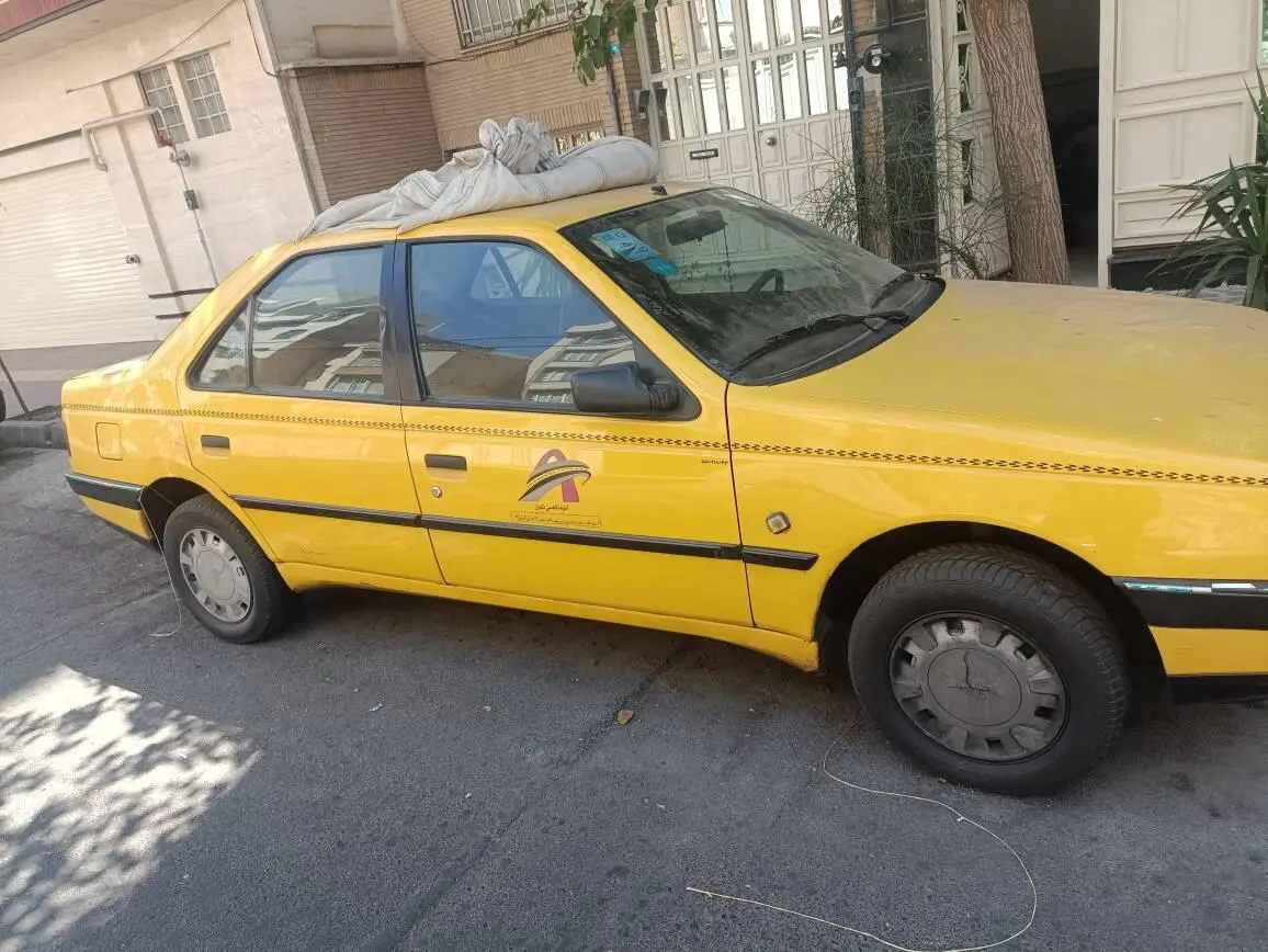 پژو،  405