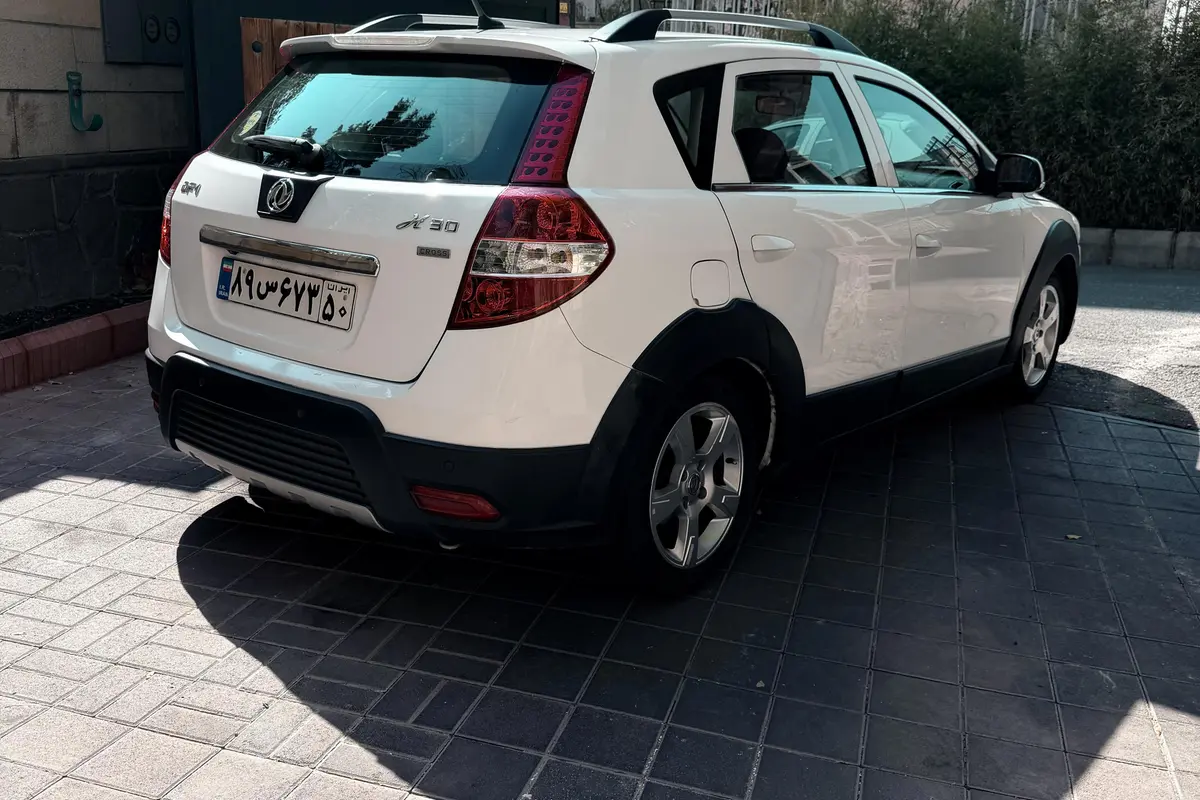 دانگ فنگ،  H30 کراس