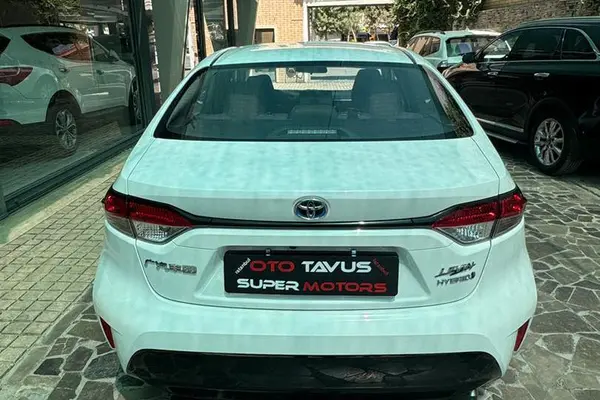 تویوتا، لوین هیبرید