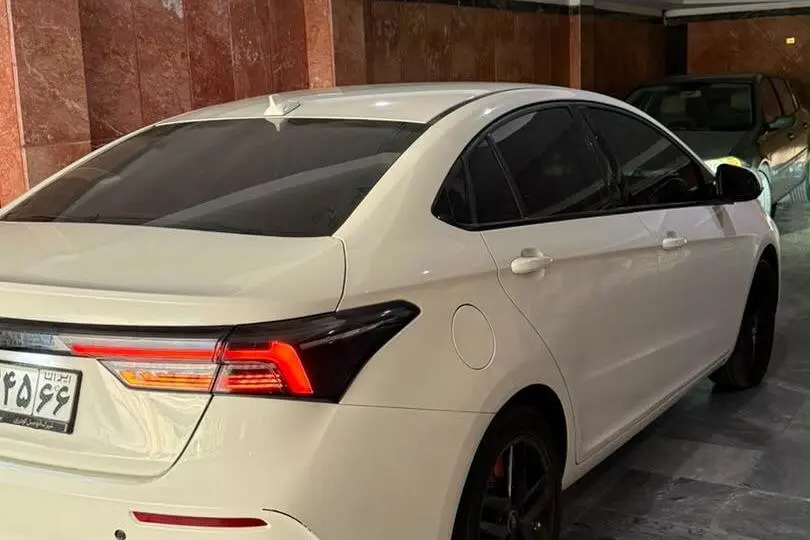 فونیکس،  آریزو 6 جی تی (Z6 GT)